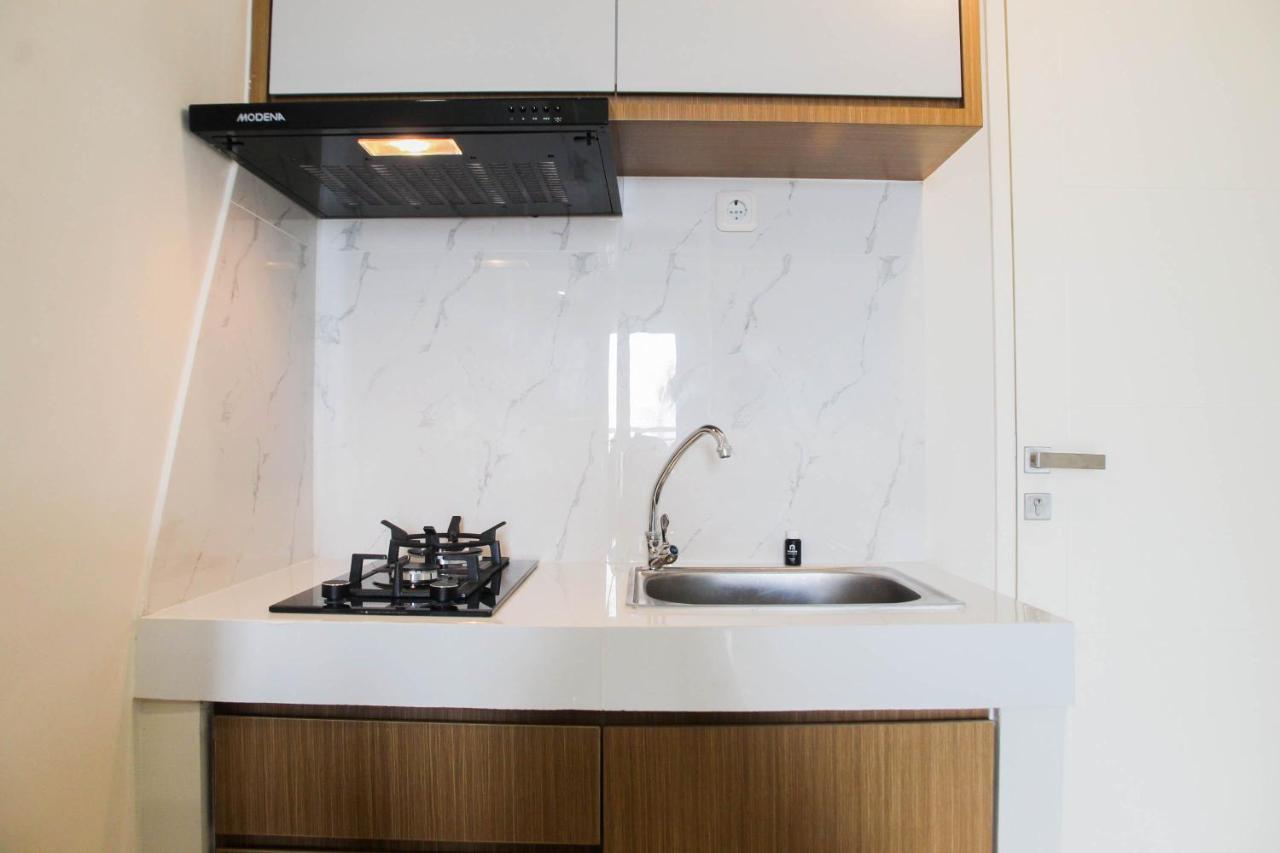 Price 2br At Springlake Summarecon By Travelio Apartemen